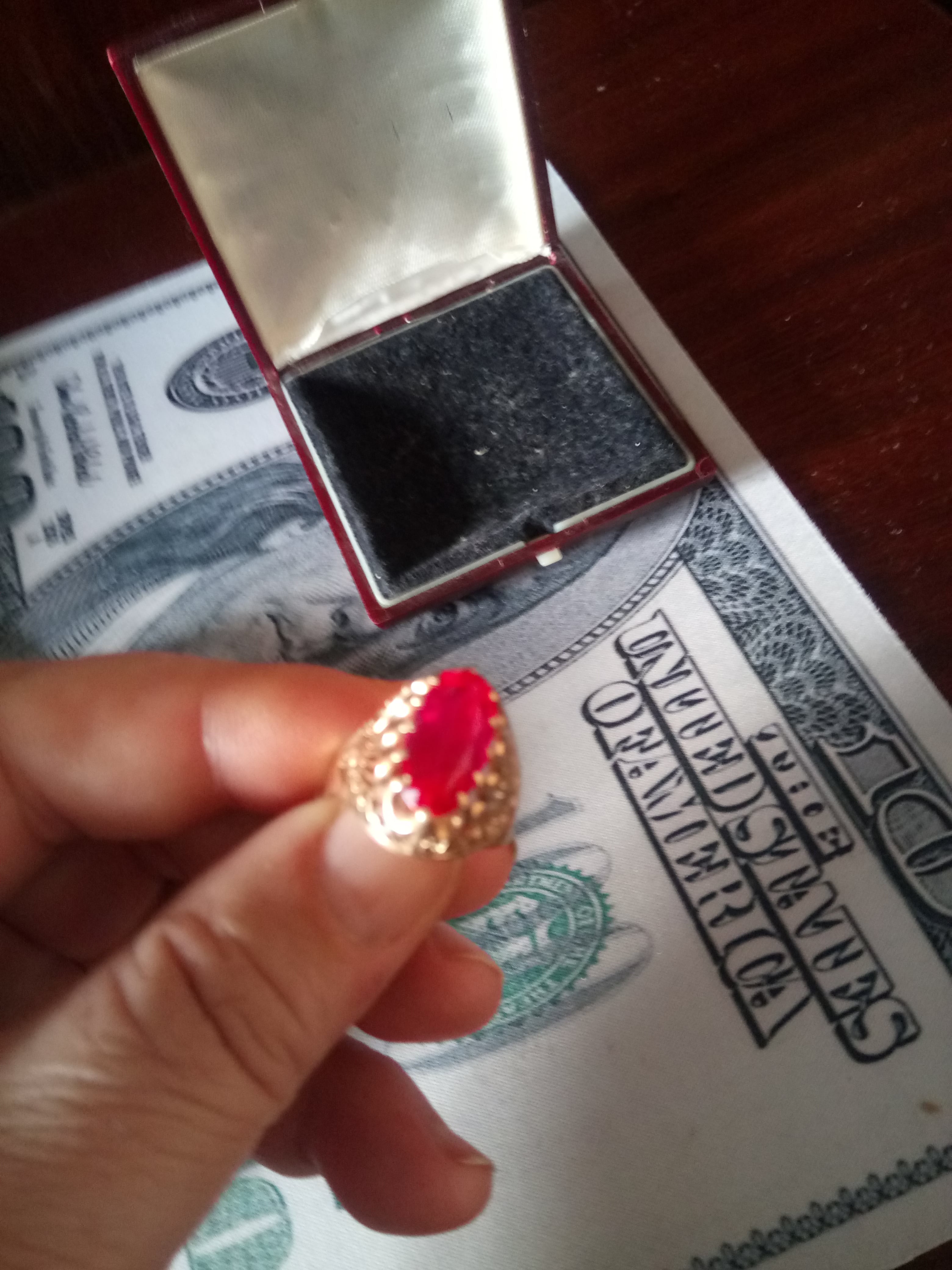Кольцо золотое с рубином времён СССР. - фотография