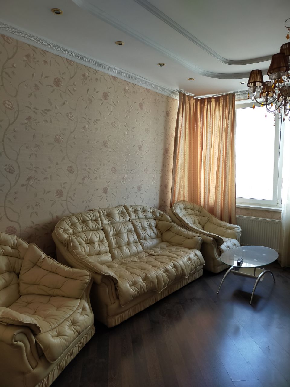 Продам квартиру в Приморском районе - фотография