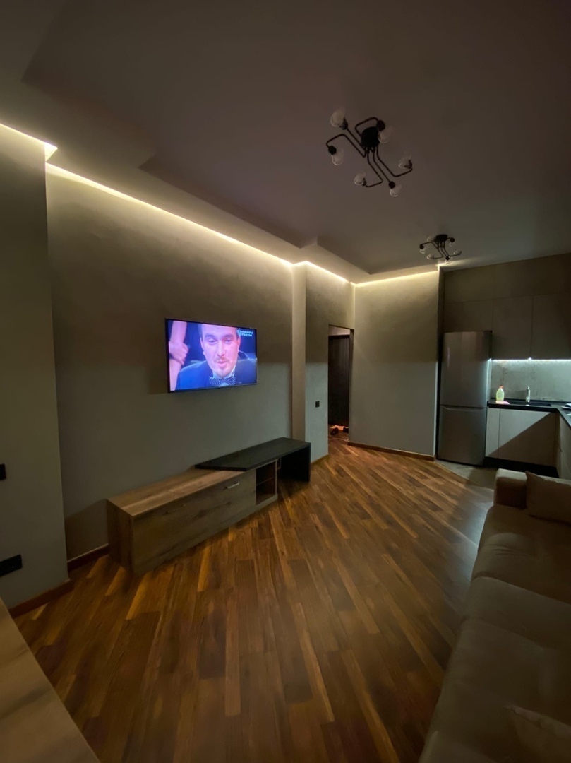 Повешу LED tv телевизор на стену Одесса,монтаж и настройка smart TV. - фотография